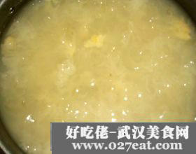 �����y����������