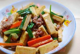 �������i�������