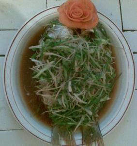 �������~������