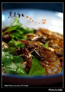 �����r������