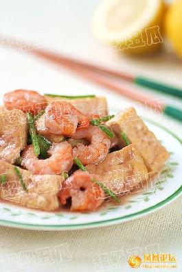 �r�u������������