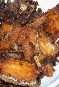 �������~������