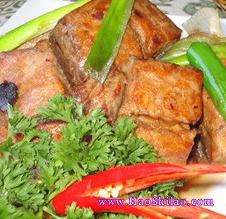 ������~������