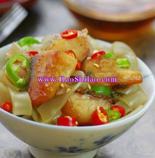 �D�~���ۗl������