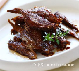 �����~������