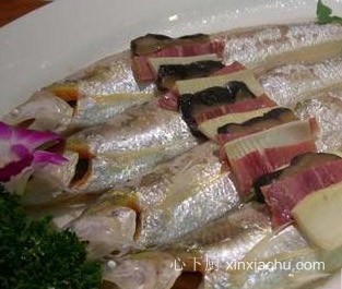 �������~������