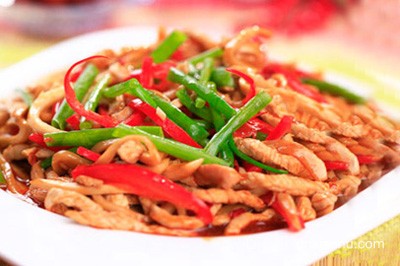 ���U�~����z������