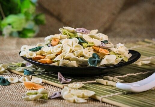 ��ɫ��l������