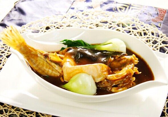 �����~������