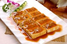 �~����������