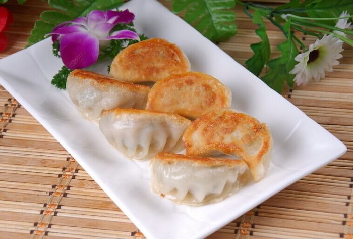 �������