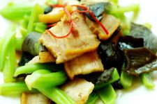 ���۵�����