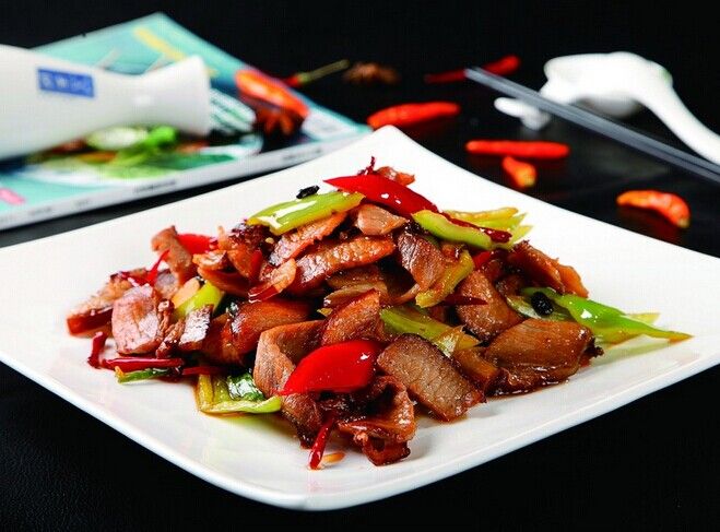 ���D�������